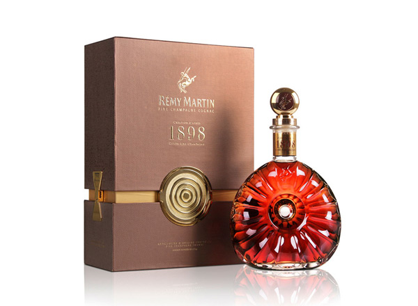 涪陵回收人头马1898（RémyMartin Vintage）优质香槟区干邑白兰地洋酒行情价格
